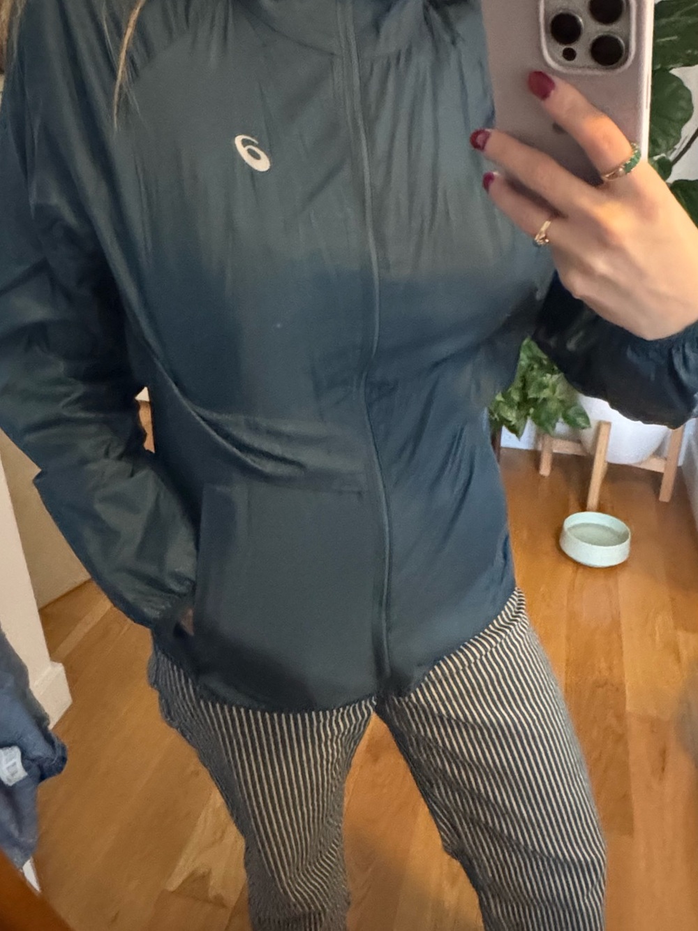 Asics Women's Hooded Utility Jacket in Teal Green